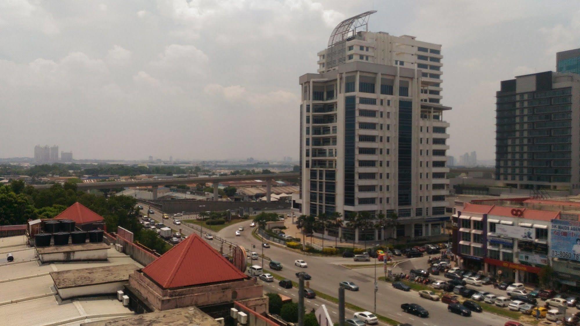 Hotel Sri Puchong Sdn Bhd Eksteriør billede